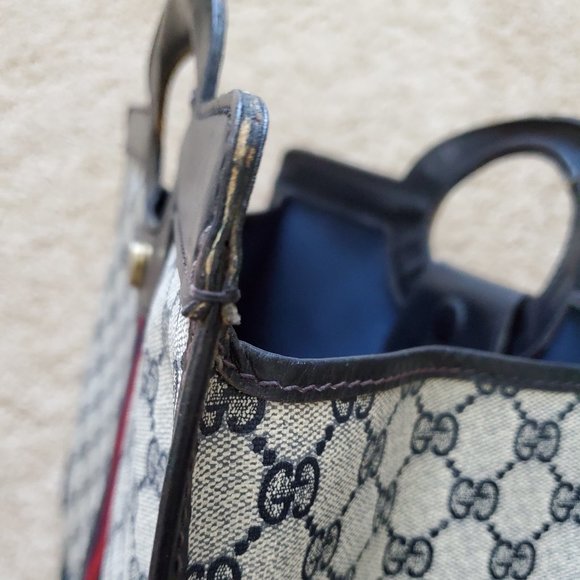 Poor Condition Blue Vintage Gucci Handbag - Picture 13 of 16